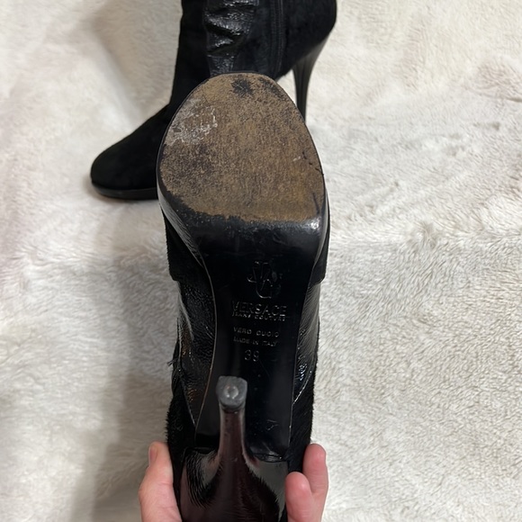 Auth. Vintage Versace Heeled Booties! - Picture 11 of 16